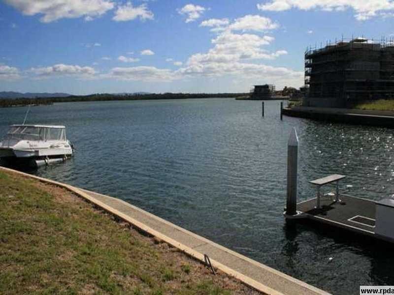 Lot 239 (17) Queen Anne Court, Sovereign Islands QLD 4216